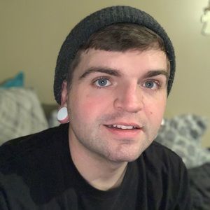 Meet your Posher, Christopher